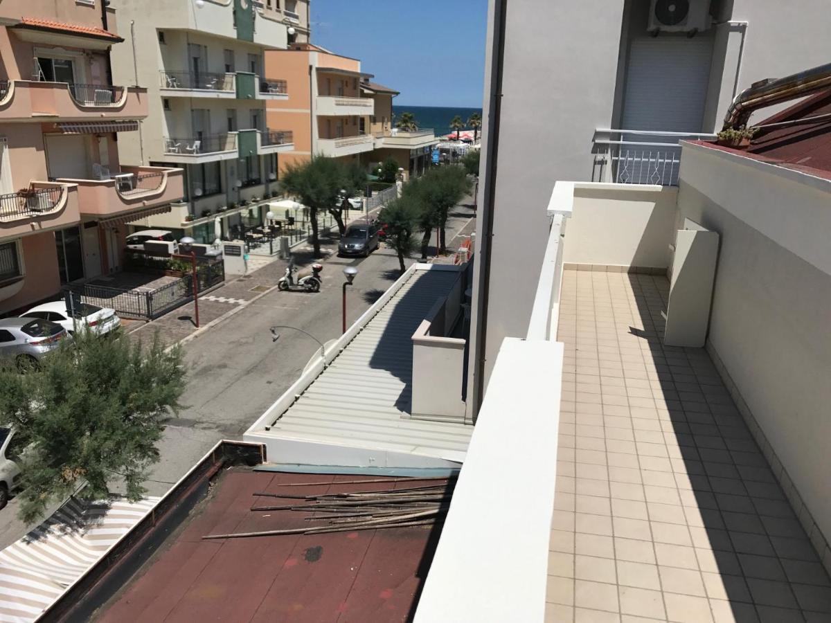Appartamenti Orfeo Misano Adriatico Luaran gambar